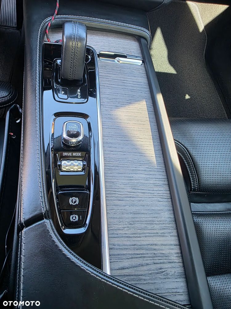 Volvo V90 B5 D AWD Momentum Pro - 16