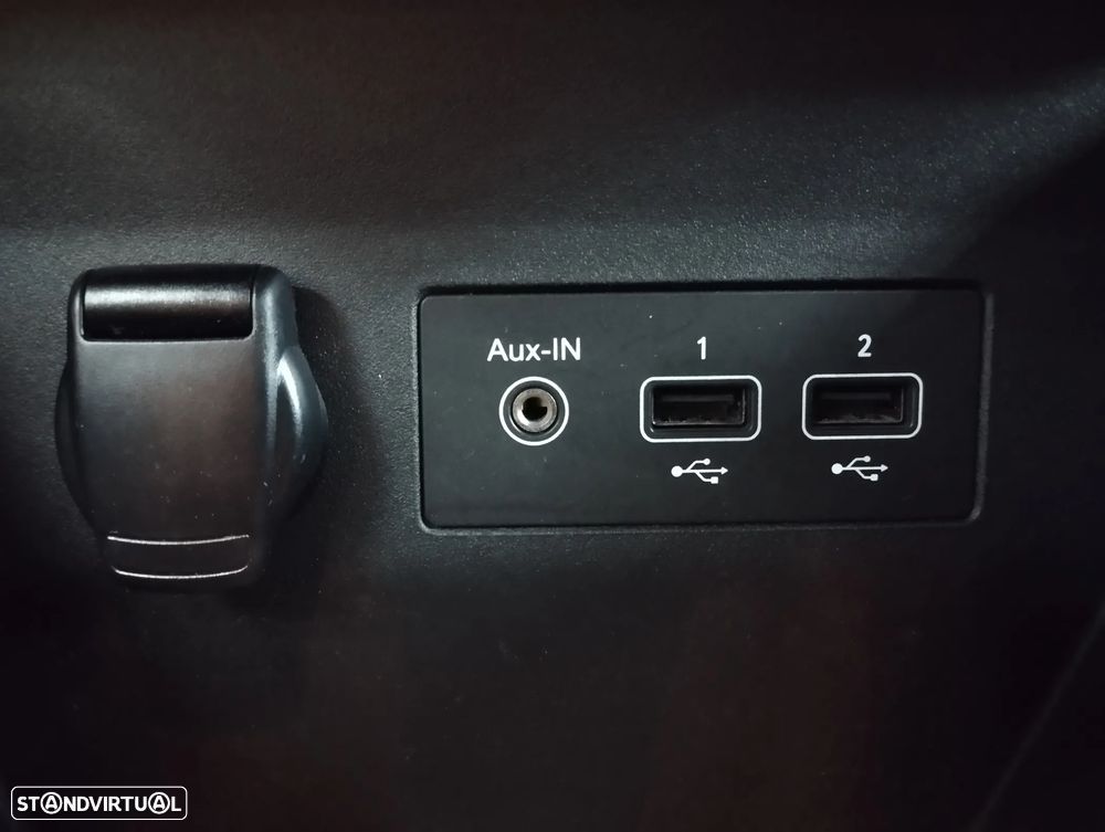 Renault Clio 1.0 TCe Intens Bi-Fuel - 31