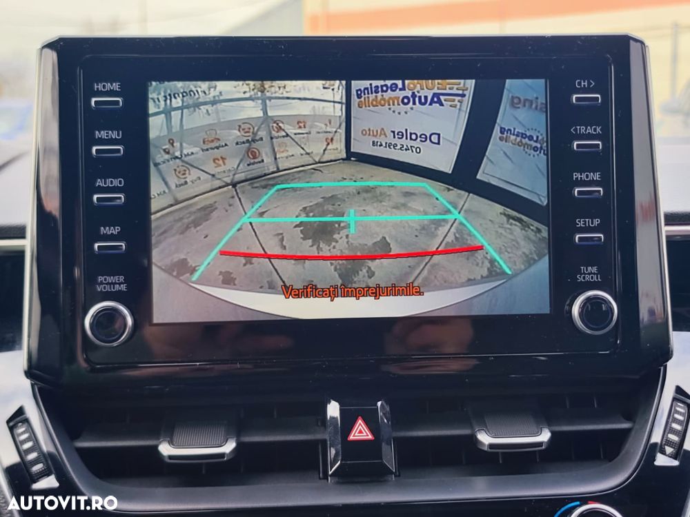 Toyota Corolla 1.8 HSD Business - 8