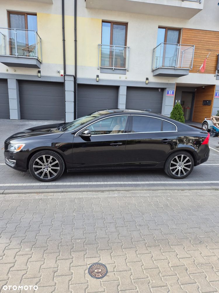 Volvo S60 T5 Drive-E R-Design Momentum - 4