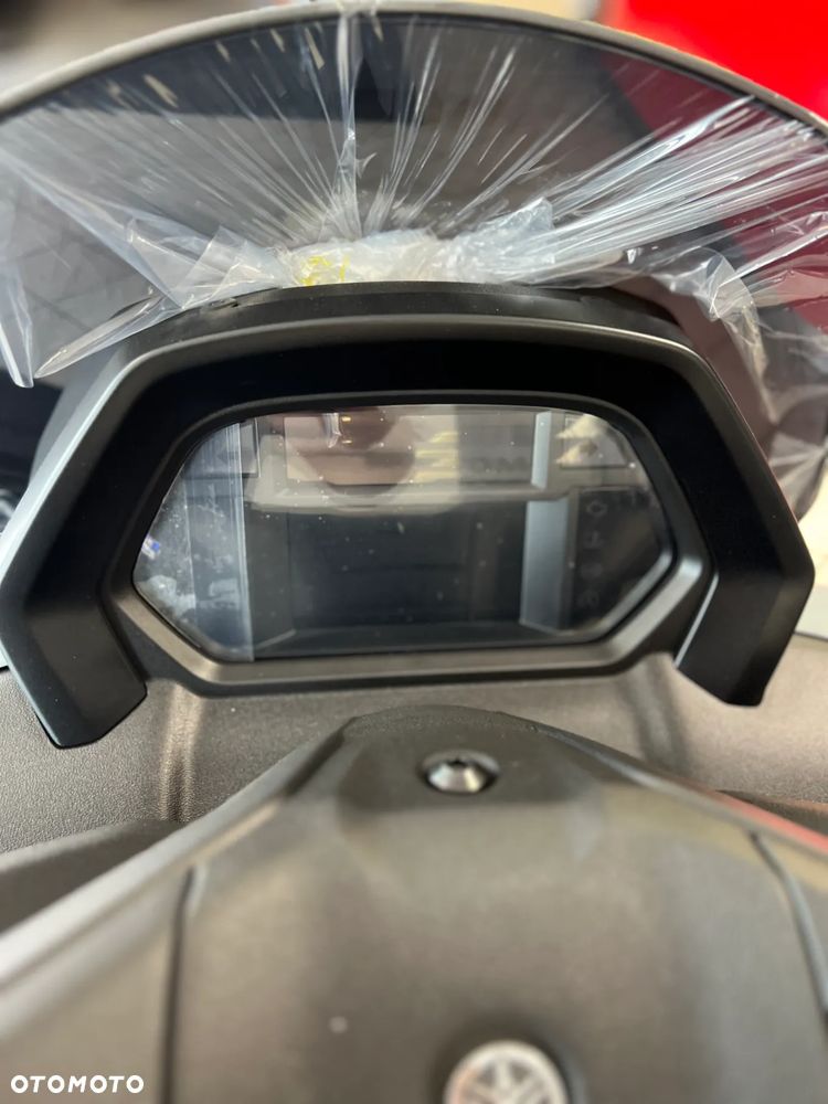Yamaha NMAX - 29