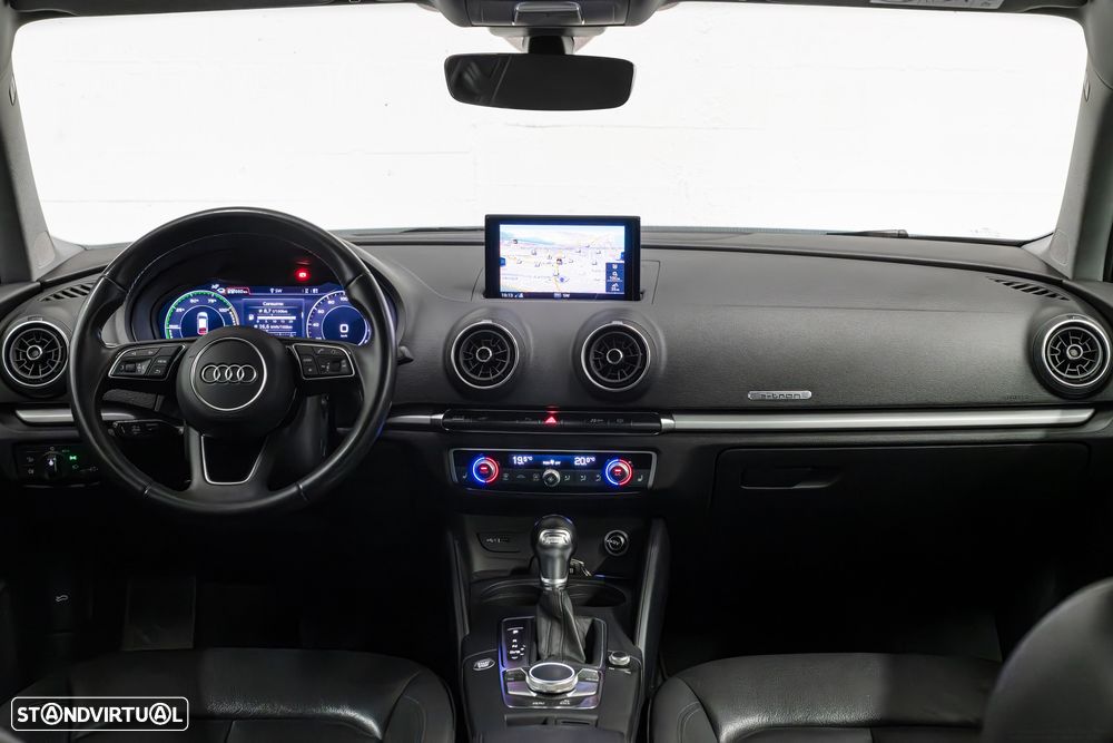 Audi A3 Sportback 40 e-tron S tronic - 10