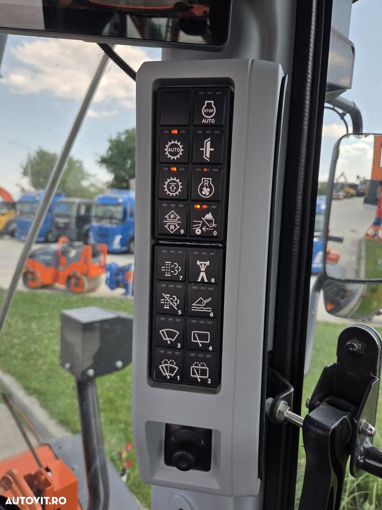 Hitachi ZW180-7, 2022, 3.650h, 13.294km rulati, CUPLA RAPIDA, cupa 3mc, Camera spate si laterale, cantar, gresare automata, Michelin 80% ok, consum mediu 8,9l/h, circ hidr suplm, masa operationala 18t,CA NOU-posibilitate leasing 4 ani-PROMOTIE 99.900 EUR+Tva - 40