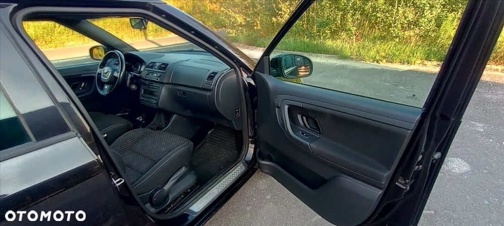 Skoda Fabia 1.4 TSI DSG RS - 15