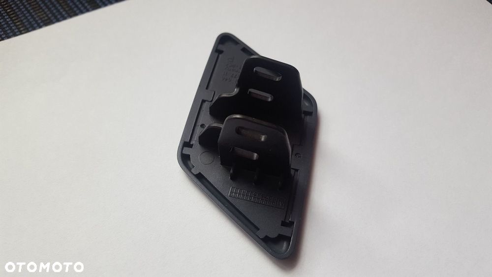 ZAŚLEPKA SPRYSKIWACZA BMW 3 E90/ E91 LIFT M-PAKIET LEWA / PRAWA 61677892648 - 5