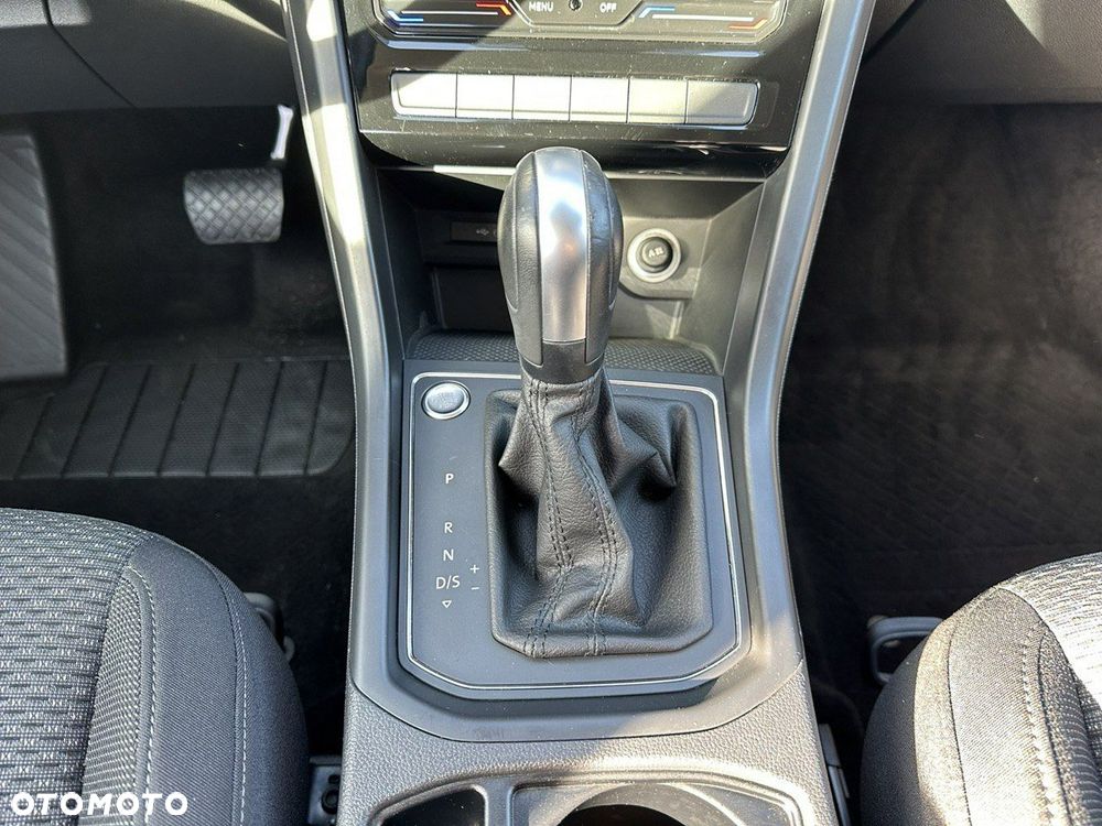 Volkswagen Touran 2.0 TDI BMT Comfortline Plus DSG - 24