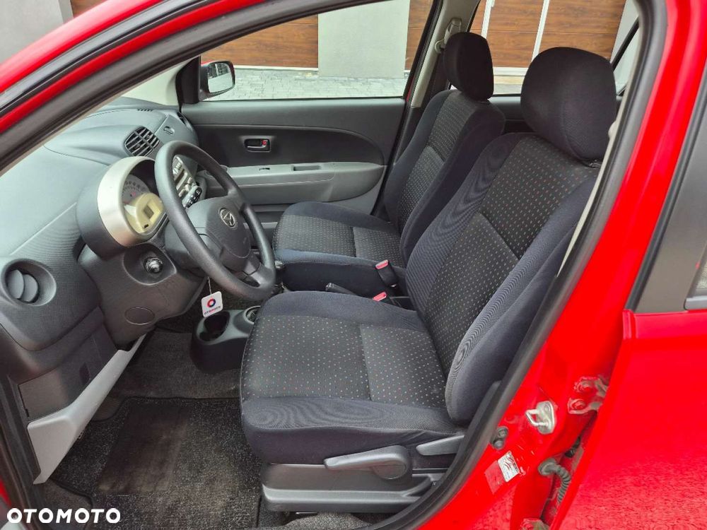 Daihatsu Sirion - 13