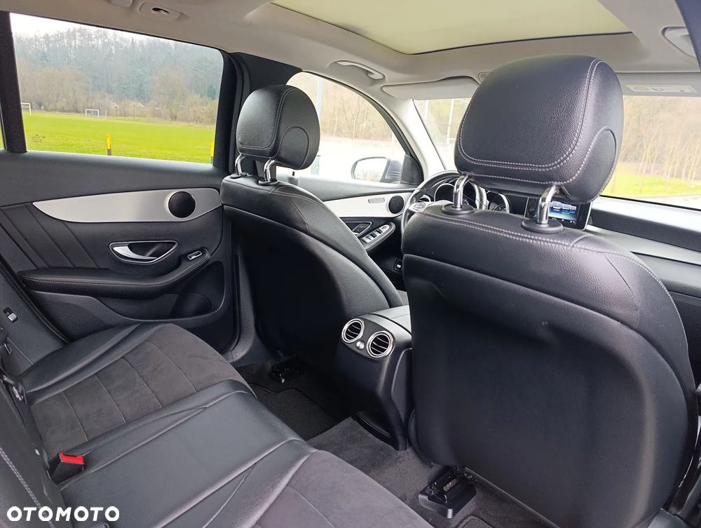 Mercedes-Benz GLC 220 d 4Matic 9G-TRONIC AMG Line - 18