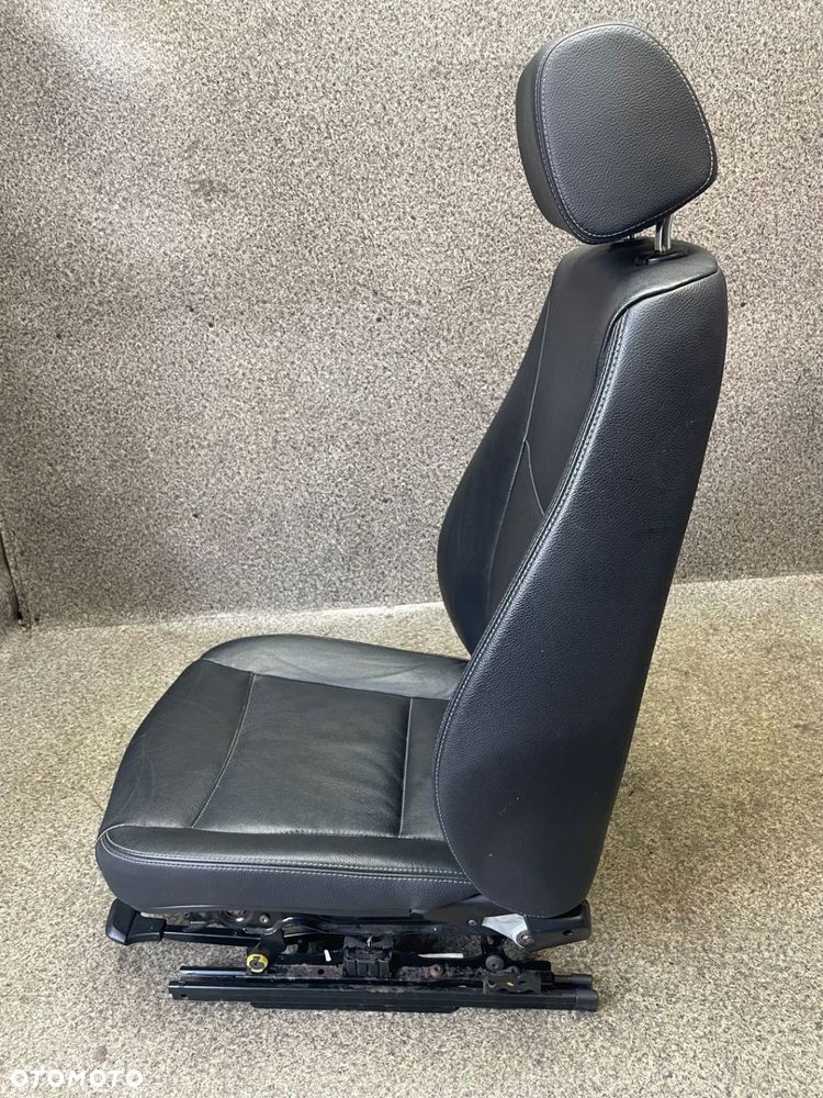Fotel pasazera prawy przod przedni pompowany skora czarna BMW X3 F25 ŁADNY - 5