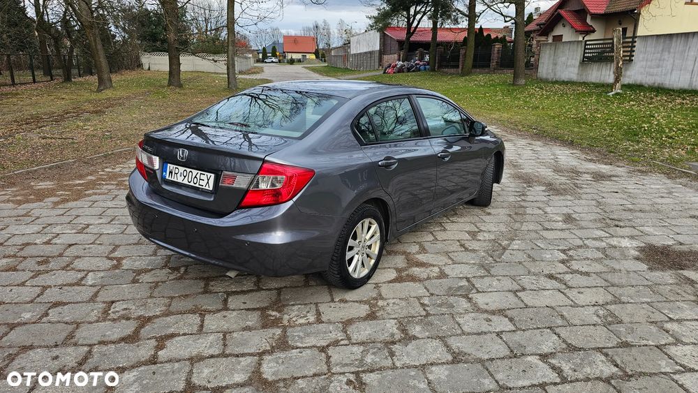 Honda Civic 1.8 Executive - 3