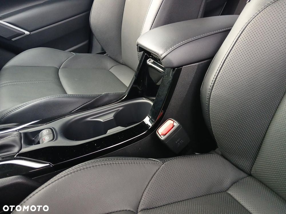 Toyota Corolla Cross 2.0 Hybrid Executive - 35