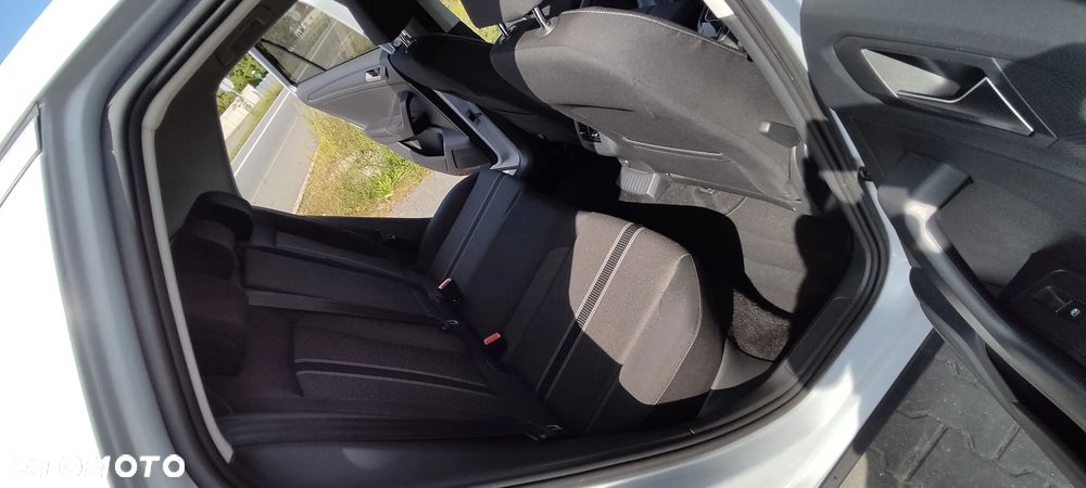 Volkswagen T-Roc 1.6 TDI SCR Style - 33