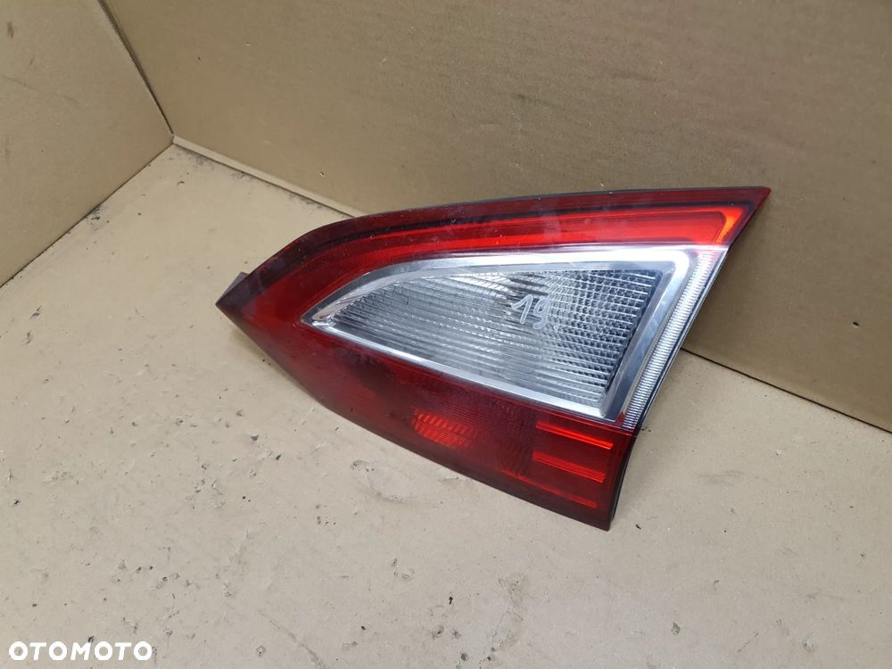 FORD GRAND C-MAX II MK2 LIFT LAMPA PRAWA TYŁ W KLAPĘ - 1