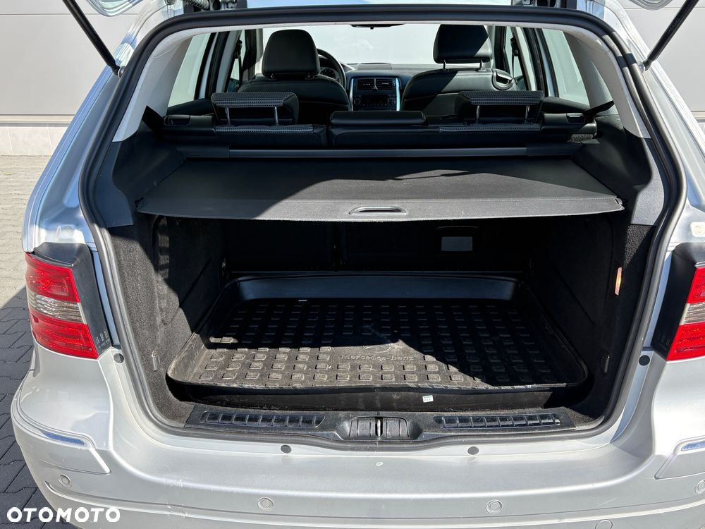 Mercedes-Benz Klasa B 150 Autotronic - 31