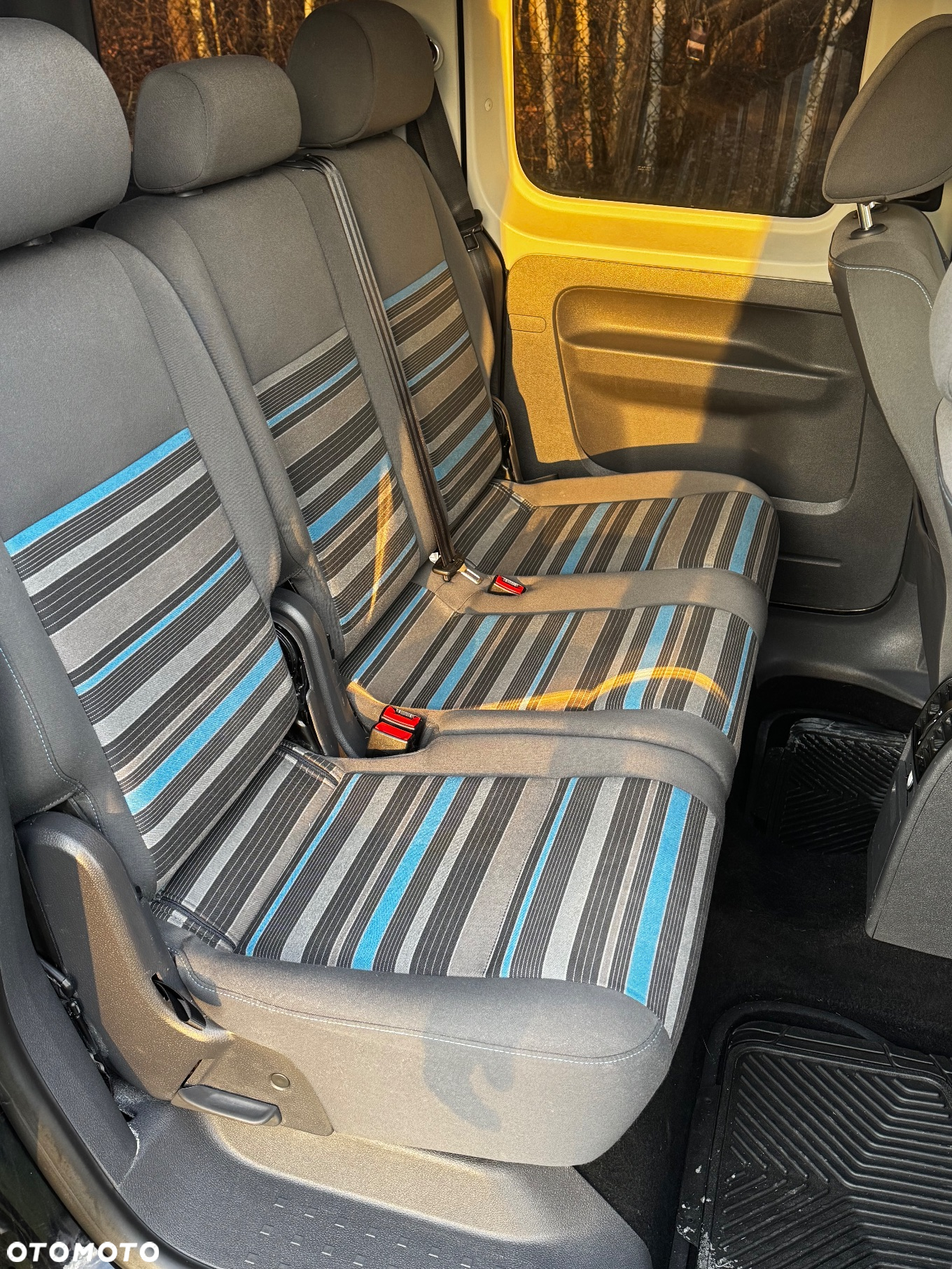 Volkswagen Caddy 1.6 TDI Comfortline DSG - 11
