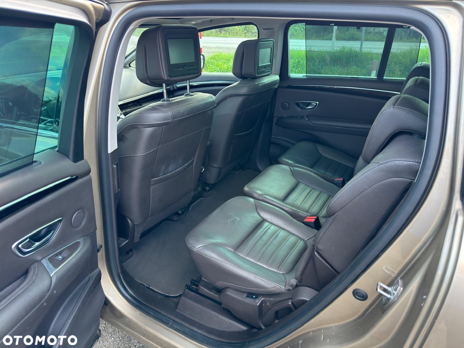 Renault Espace 1.6 dCi Energy Initiale Paris EDC 7os - 10