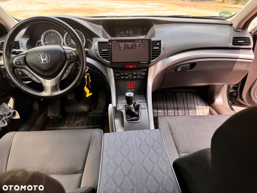 Honda Accord 2.0 Elegance 50 Jahre Edition - 34