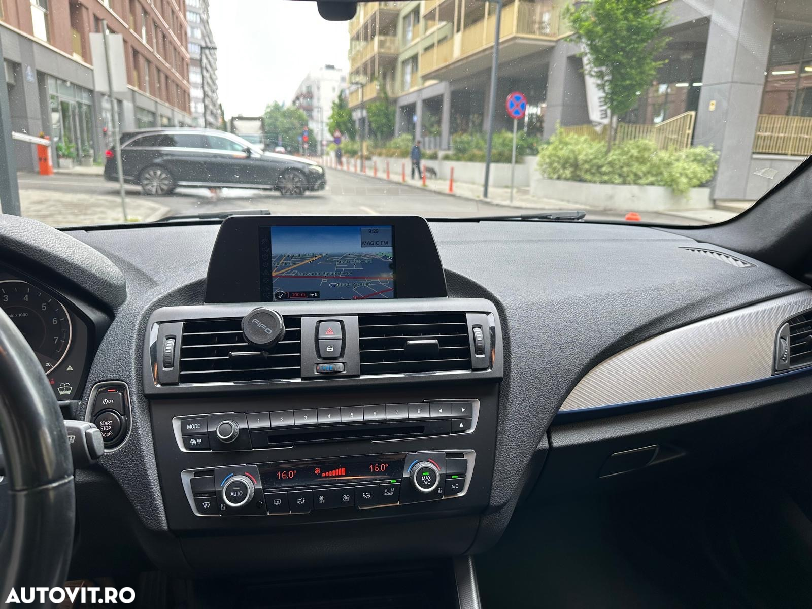 BMW Seria 1 118i Aut. Sport Line - 16