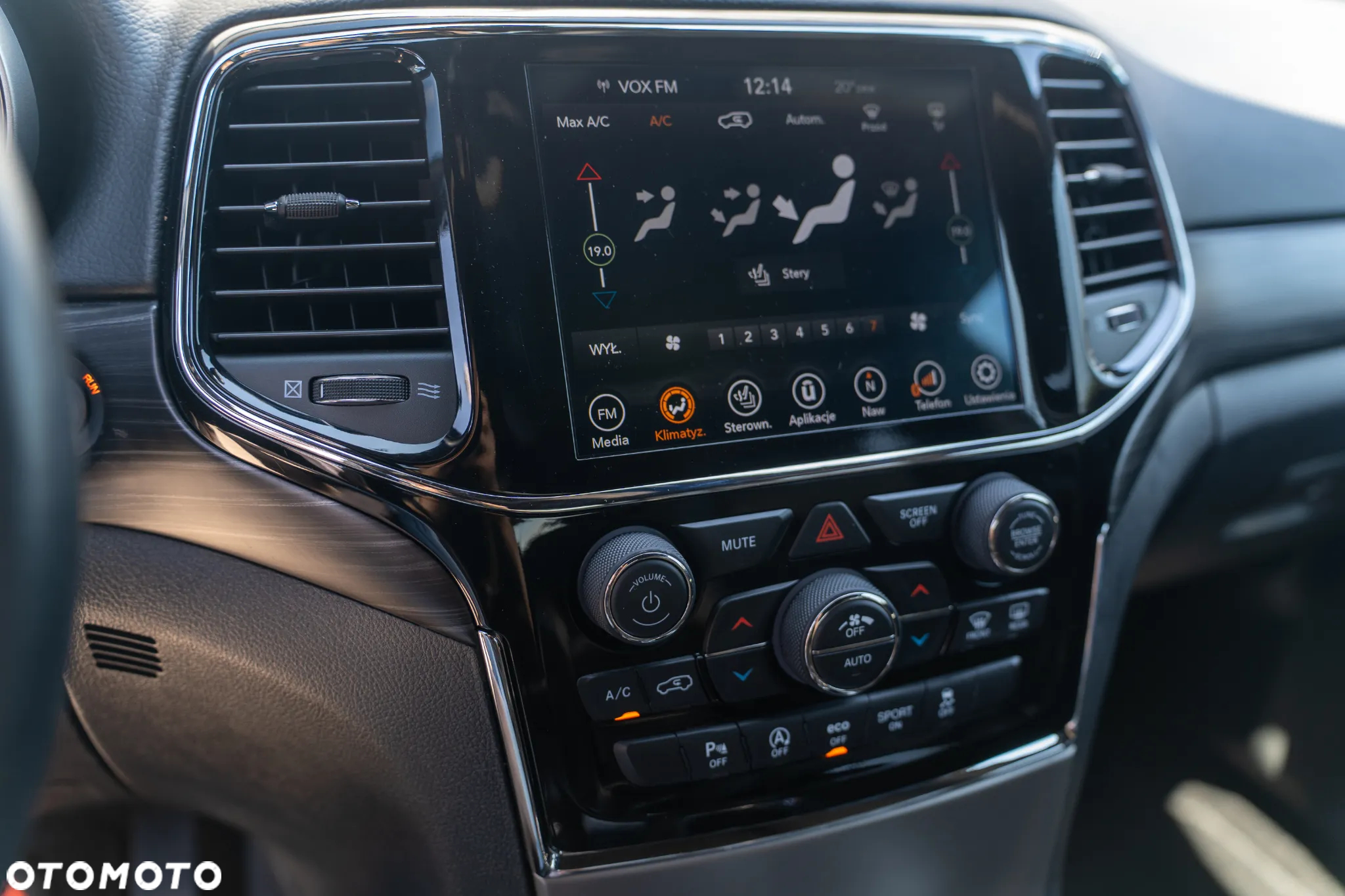Jeep Grand Cherokee 3.6 V6 Laredo - 27