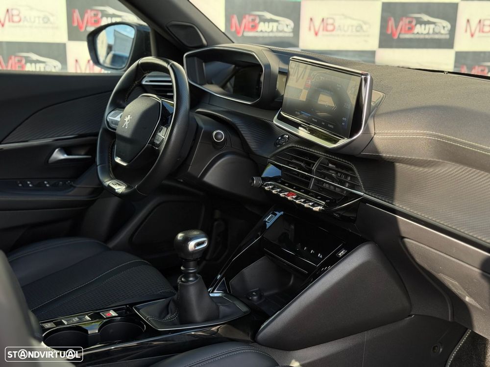 Peugeot 2008 1.2 PureTech GT Line - 37