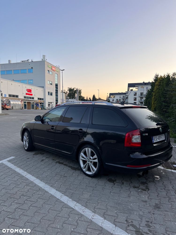 Skoda Octavia 2.0 TDI RS - 6