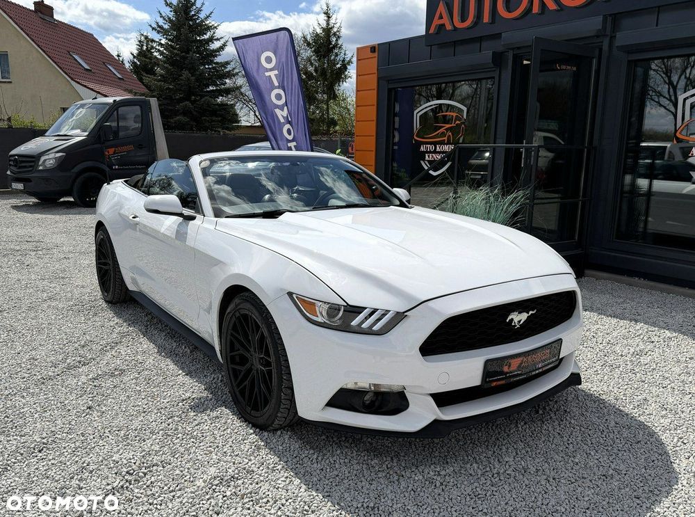 Ford Mustang - 2