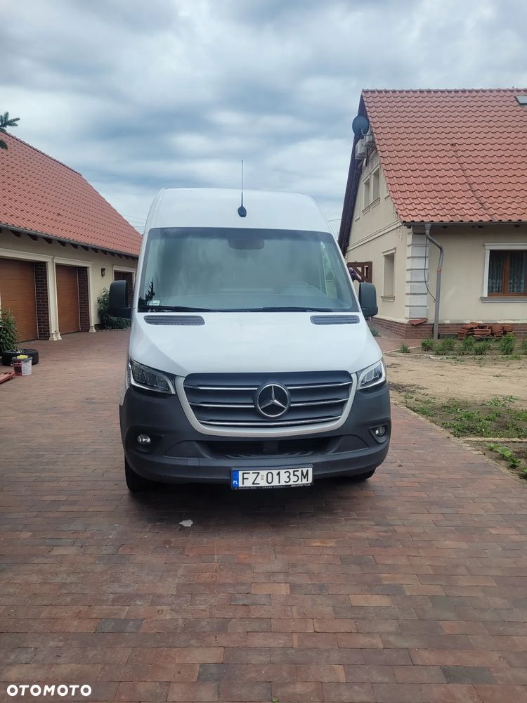 Mercedes-Benz Sprinter 319 - 6