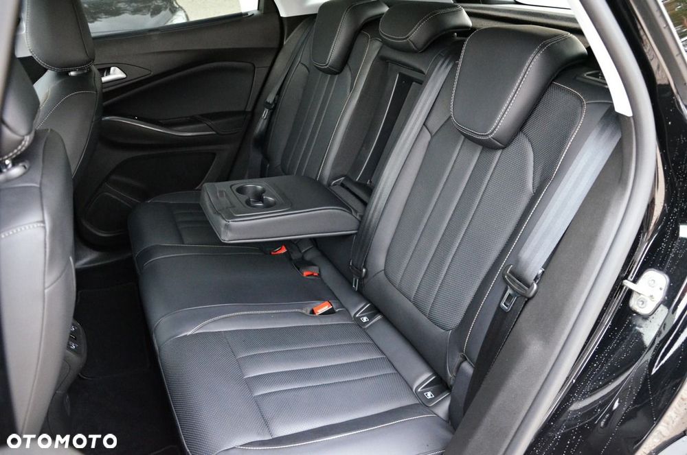 Opel Grandland X 1.5 CDTI Ultimate S&S - 32