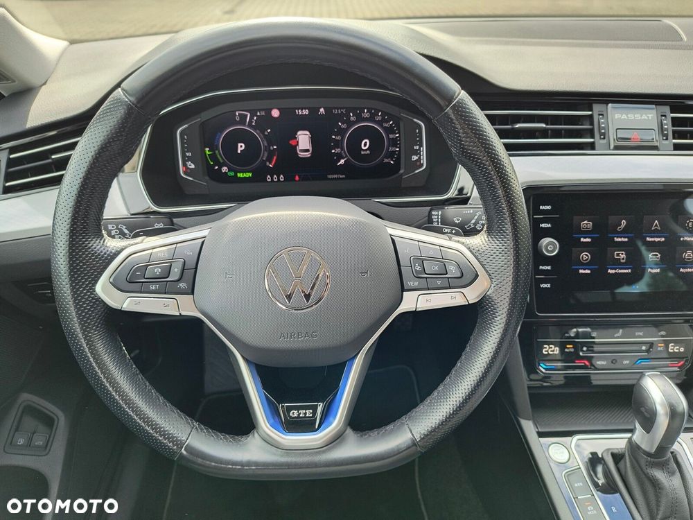 Volkswagen Passat - 19