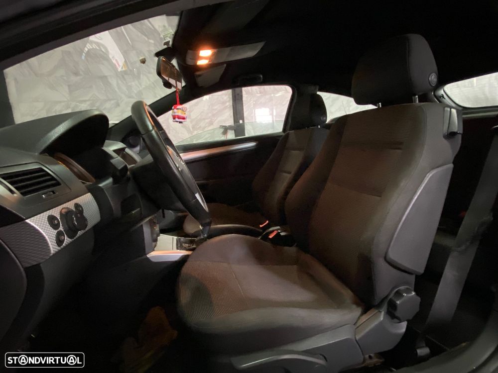 Opel Astra GTC 1.3 CDTI - 7