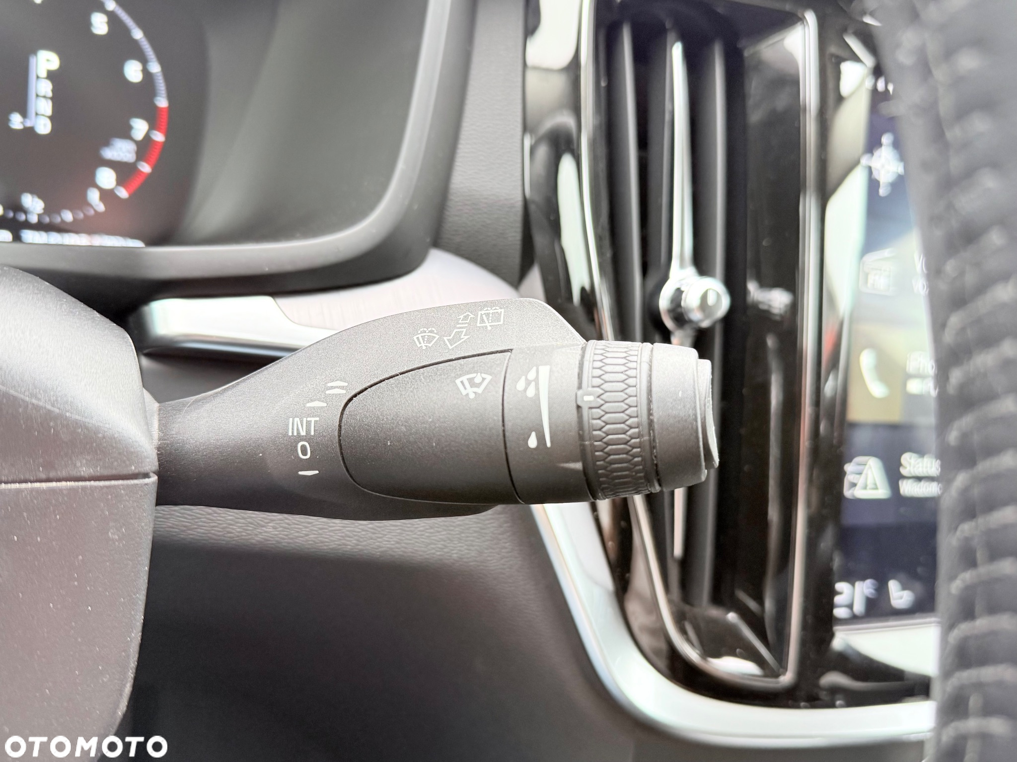Volvo V60 T5 Geartronic Momentum - 28