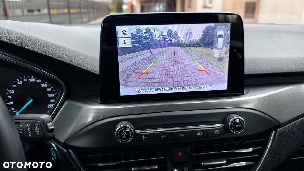 Ford Focus 1.5 EcoBlue SCR Titanium - 14