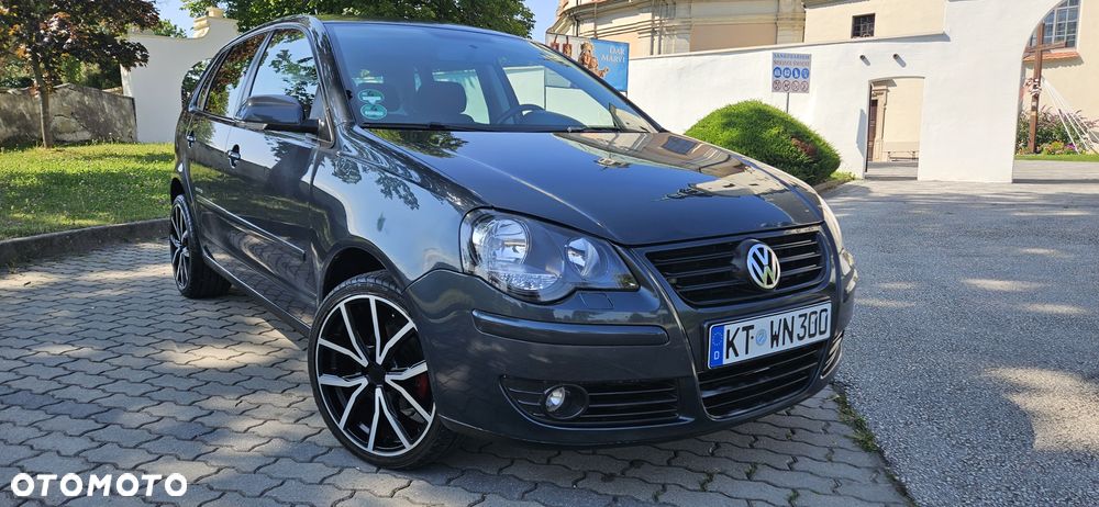Volkswagen Polo - 1