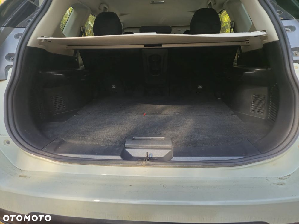 Nissan Rogue - 31