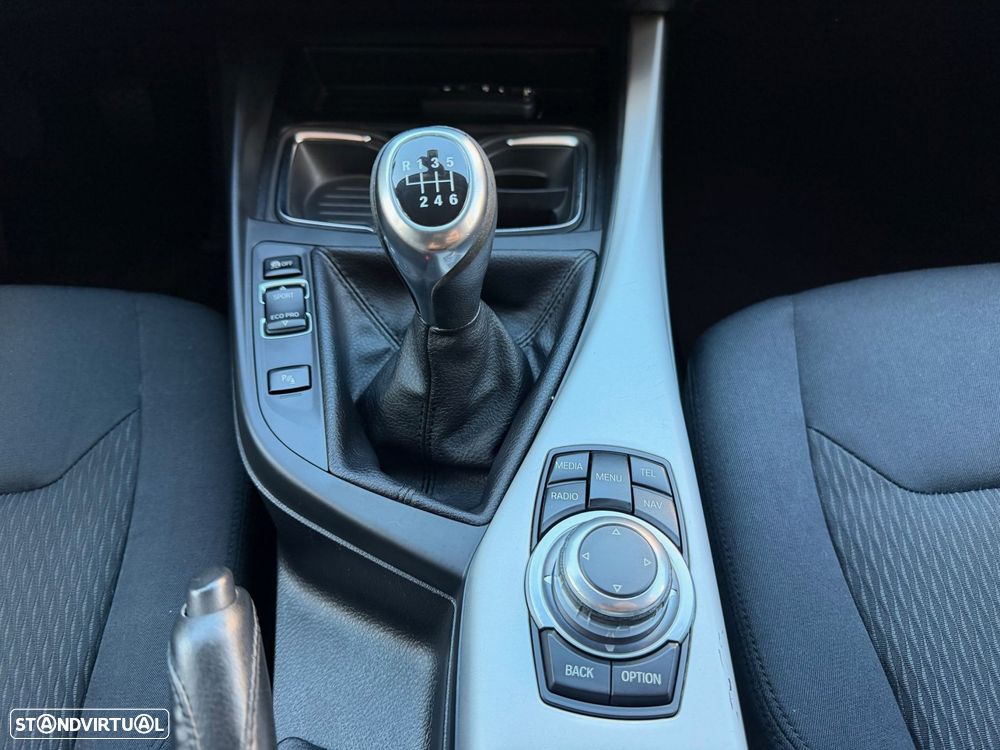 BMW 116 d EfficientDynamics - 14