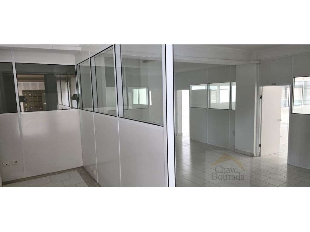 Loja para comércio ou serviços com 150m2 em Monte Formoso - Grande imagem: 2/17