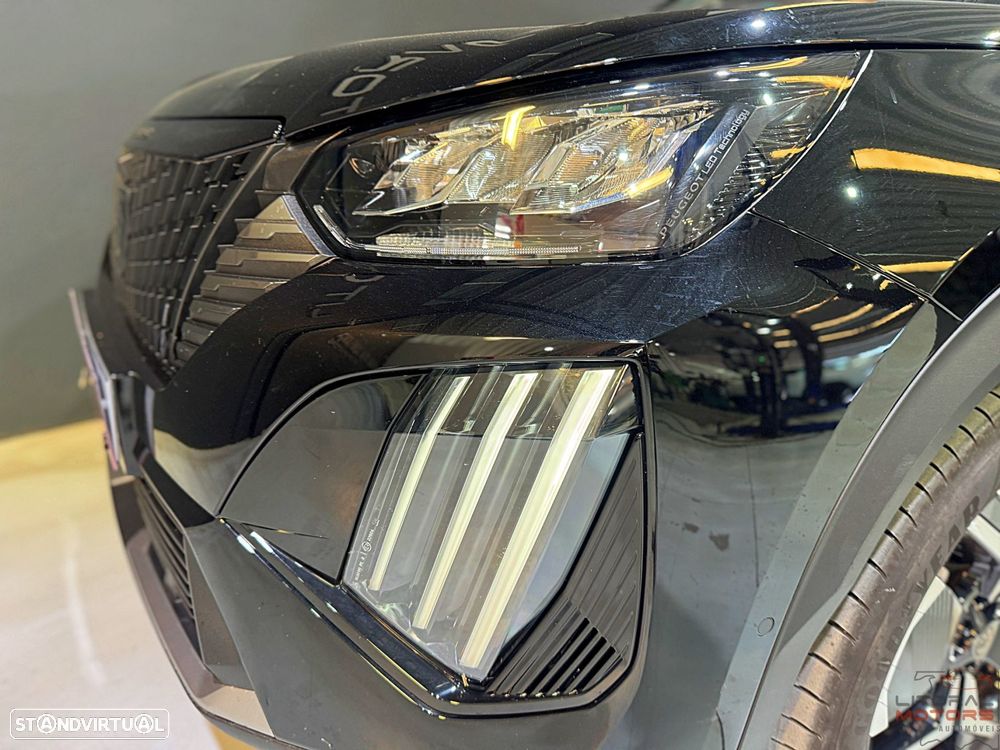 Peugeot 2008 1.2 PureTech Allure Pack - 5