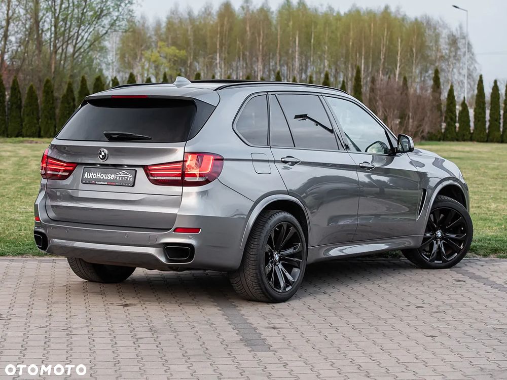 BMW X5 xDrive50i Sport-Aut - 11