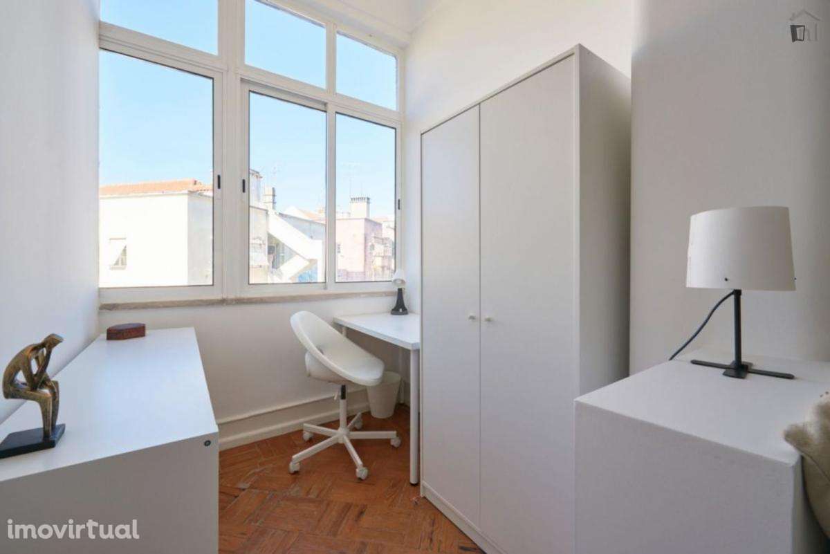 Quarto - localizado em Alameda Lisbon - Grande imagem: 3/22