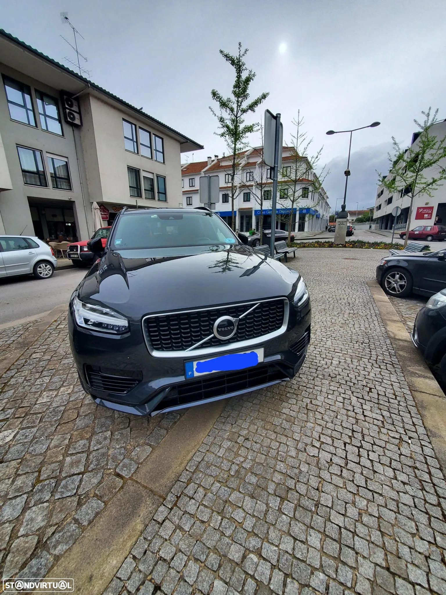Volvo XC 90 2.0 T8 PHEV R-Design AWD - 1