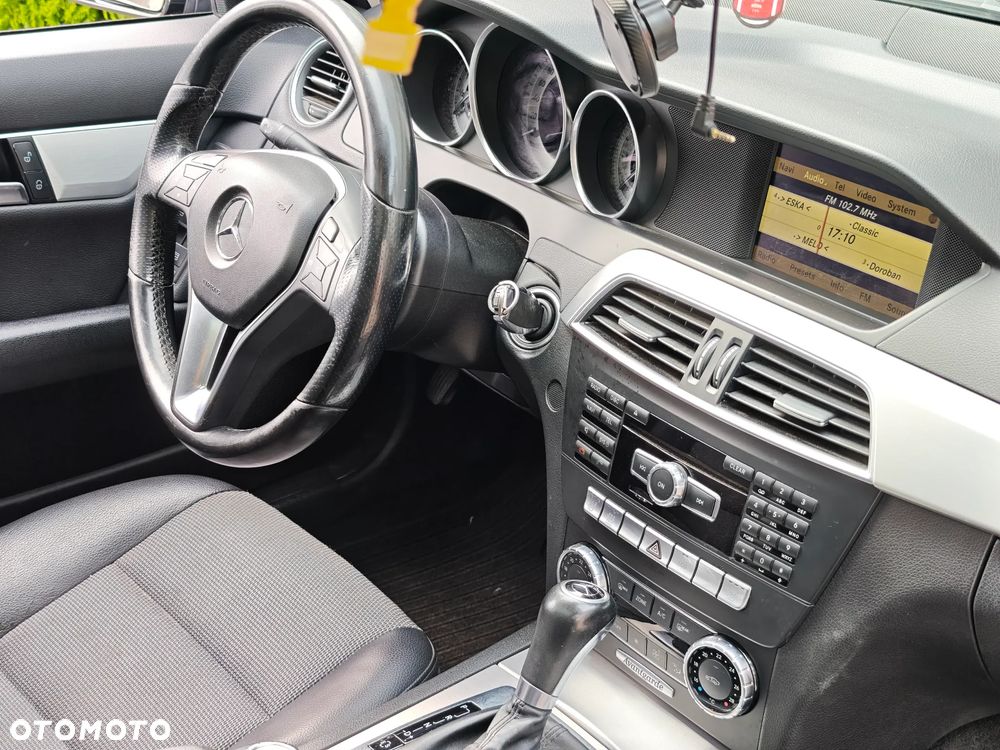 Mercedes-Benz Klasa C 250 CDI DPF (BlueEFFICIENCY) 7G-TRONIC Avantgarde - 9