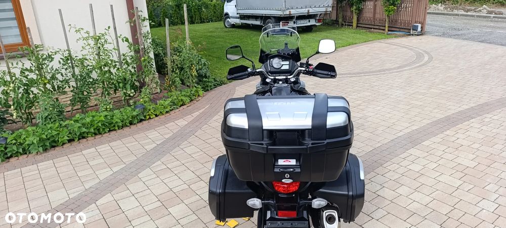 Suzuki V-STROM - 8
