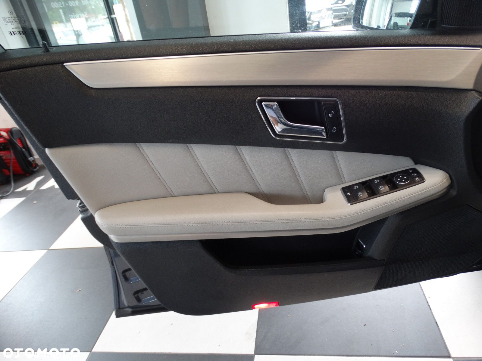 Mercedes-Benz Klasa E - 20