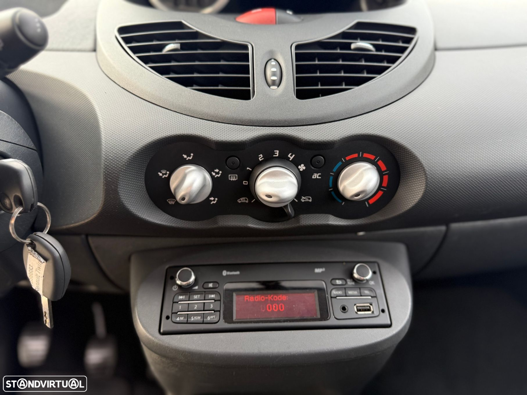 Renault Twingo 1.2 16V Access - 10