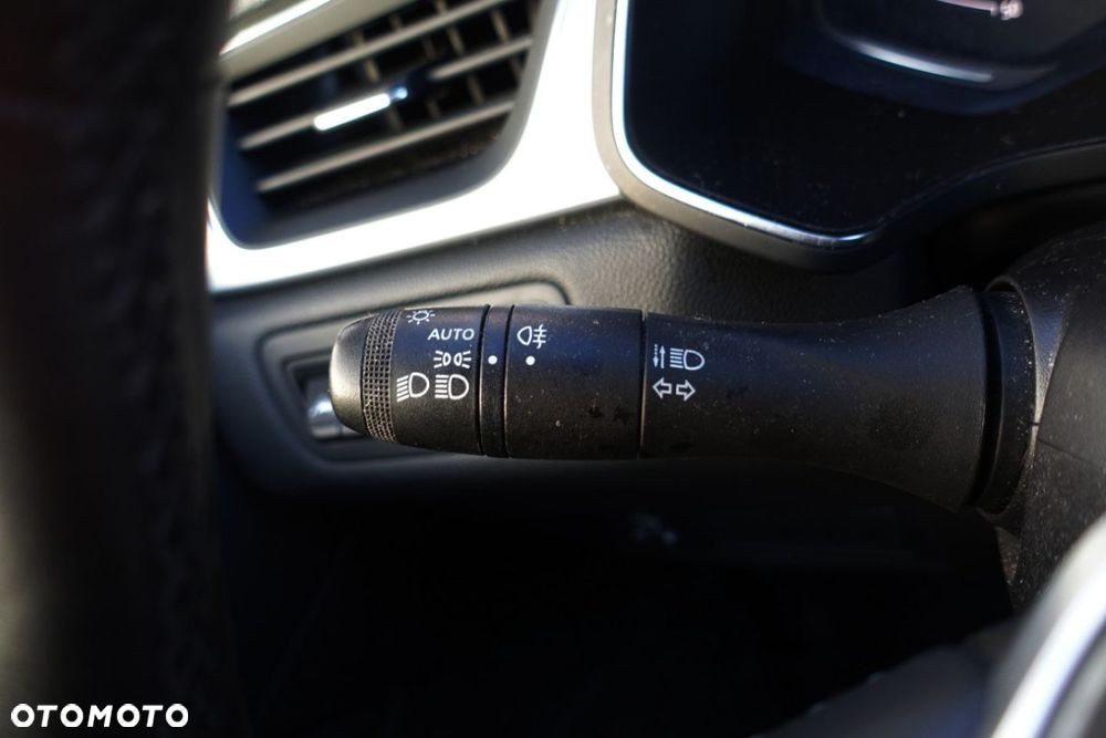 Renault Captur 1.0 TCe Intens - 26