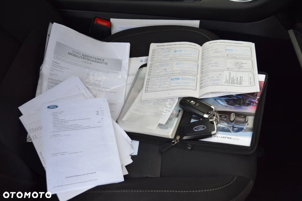 Ford S-Max 2.0 TDCi Titanium PowerShift - 38
