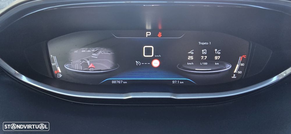 Peugeot 3008 1.6 BlueHDi Allure EAT6 - 23