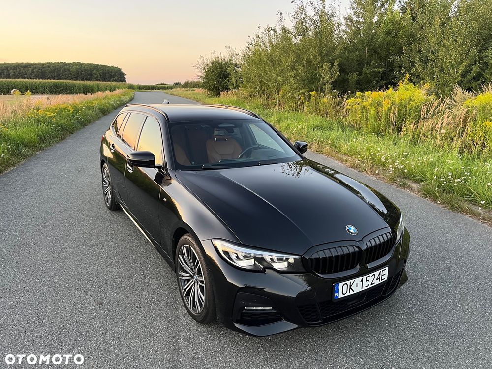 BMW Seria 3 330i xDrive M Sport - 12