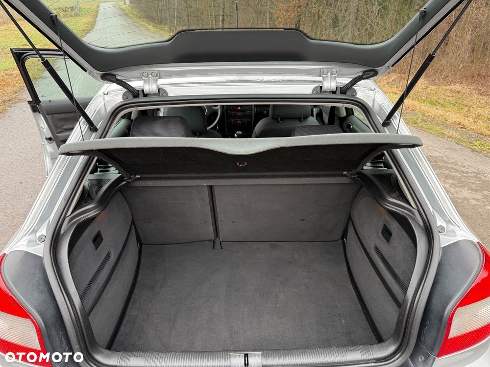 Audi A3 Sportback 1.9 TDI Attraction Tiptronic - 13