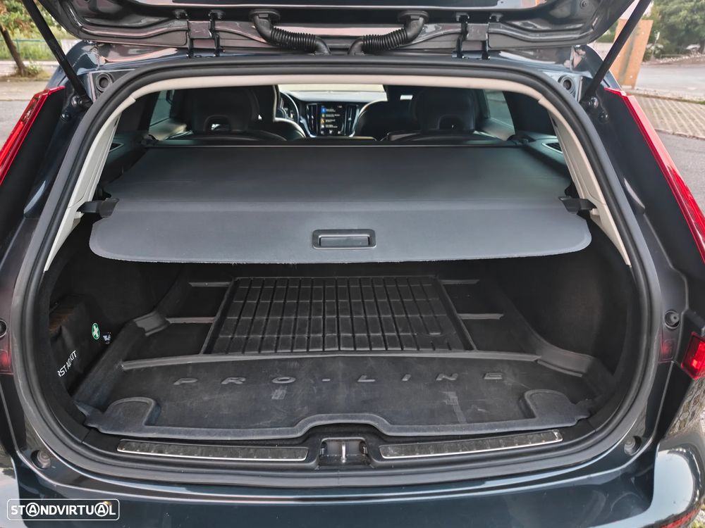 Volvo V60 2.0 D3 Momentum - 9